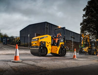 Sit on Roller JCB (4ton)